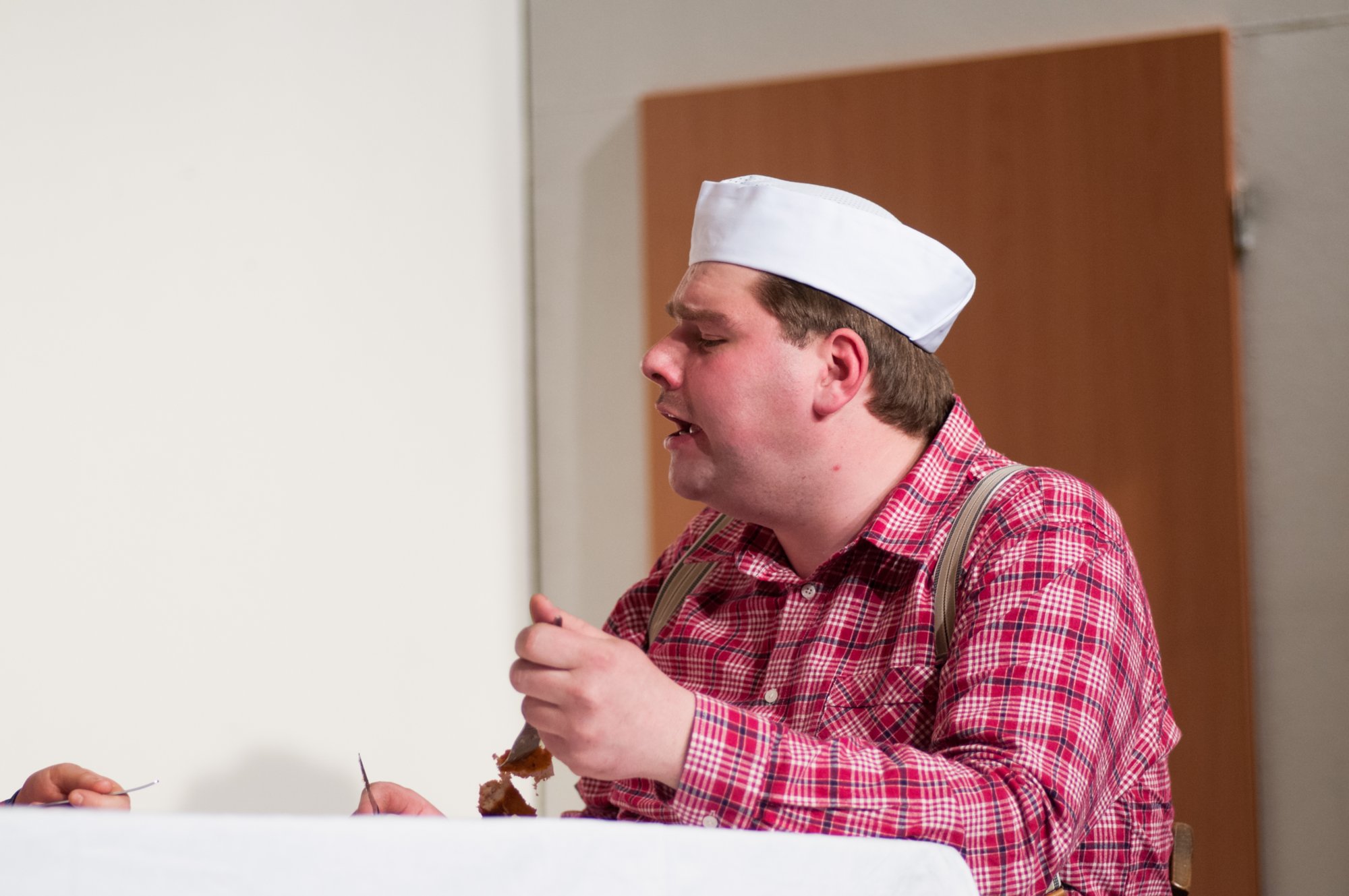 Dorfabend der Landjugend Oberrot zum 50. Jubiläum Theaterstück: Zwischenfall beim Bäcker Strehle. darsteller: Ingo Thalacker als Bäcker Strehle, Nicole Strohmaier als seine Frau, Alexander Nübel als Bäckergeselle Karle, Rebekka Fritz als Haushaltshilfe Christel und Moritz Wieland als fahrender Teppichhändler.