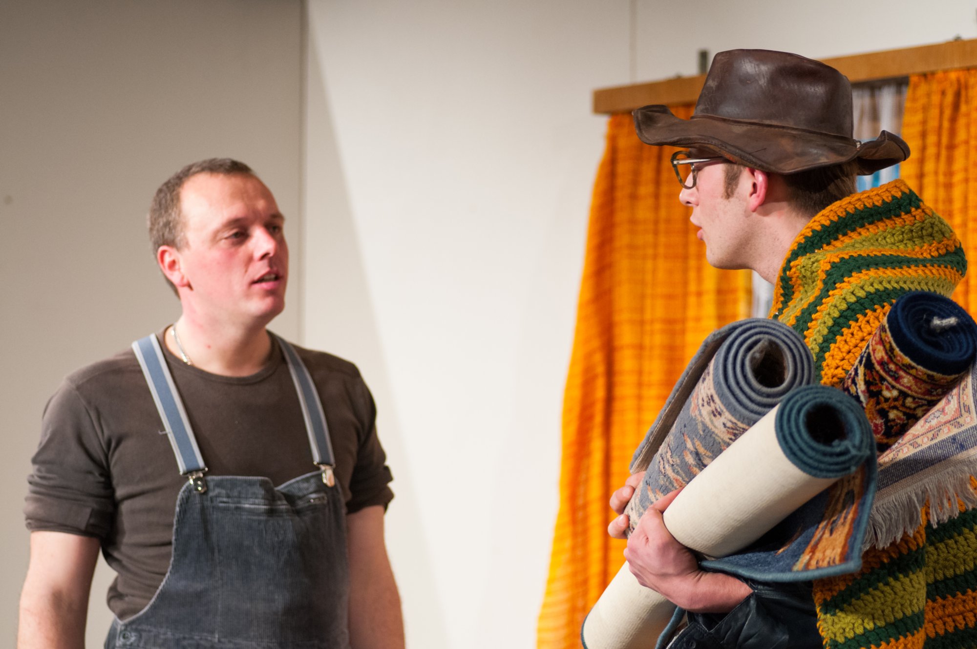 Dorfabend der Landjugend Oberrot zum 50. Jubiläum Theaterstück: Zwischenfall beim Bäcker Strehle. darsteller: Ingo Thalacker als Bäcker Strehle, Nicole Strohmaier als seine Frau, Alexander Nübel als Bäckergeselle Karle, Rebekka Fritz als Haushaltshilfe Christel und Moritz Wieland als fahrender Teppichhändler.