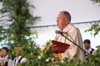 P1066237