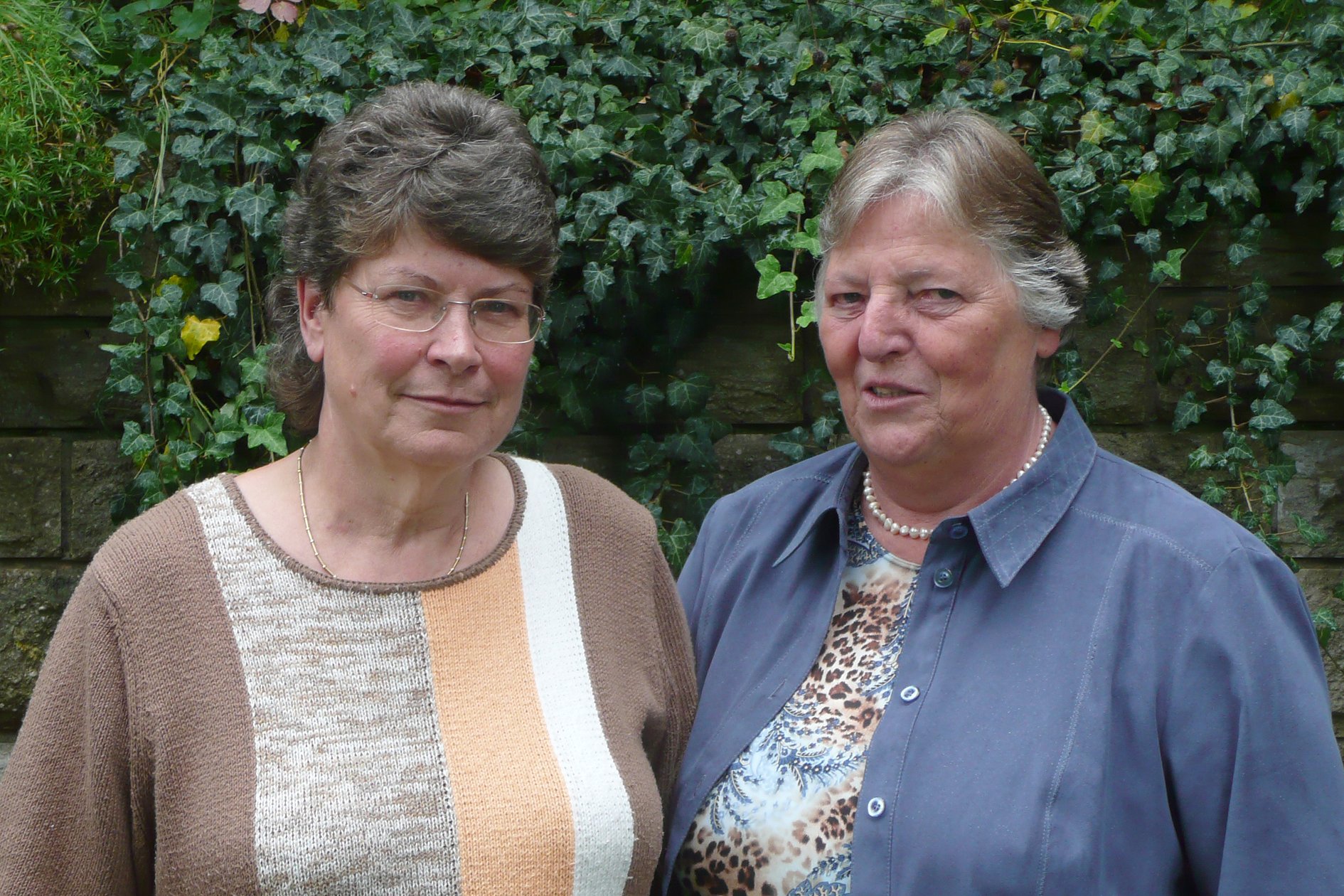 100_Presse_2007 Links: Hannelore Seilacher Rechts: Ursula Rieder