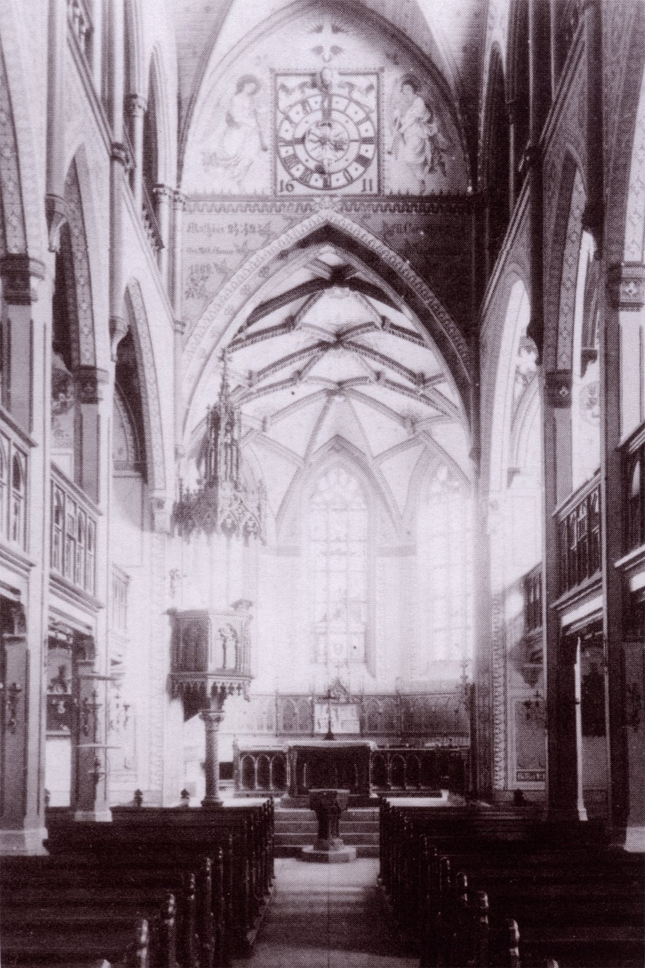 113_Presse_2007 Stadtkirche Gaildorf in der Dolmetschfassung. Blick vom Schiff zum Chor