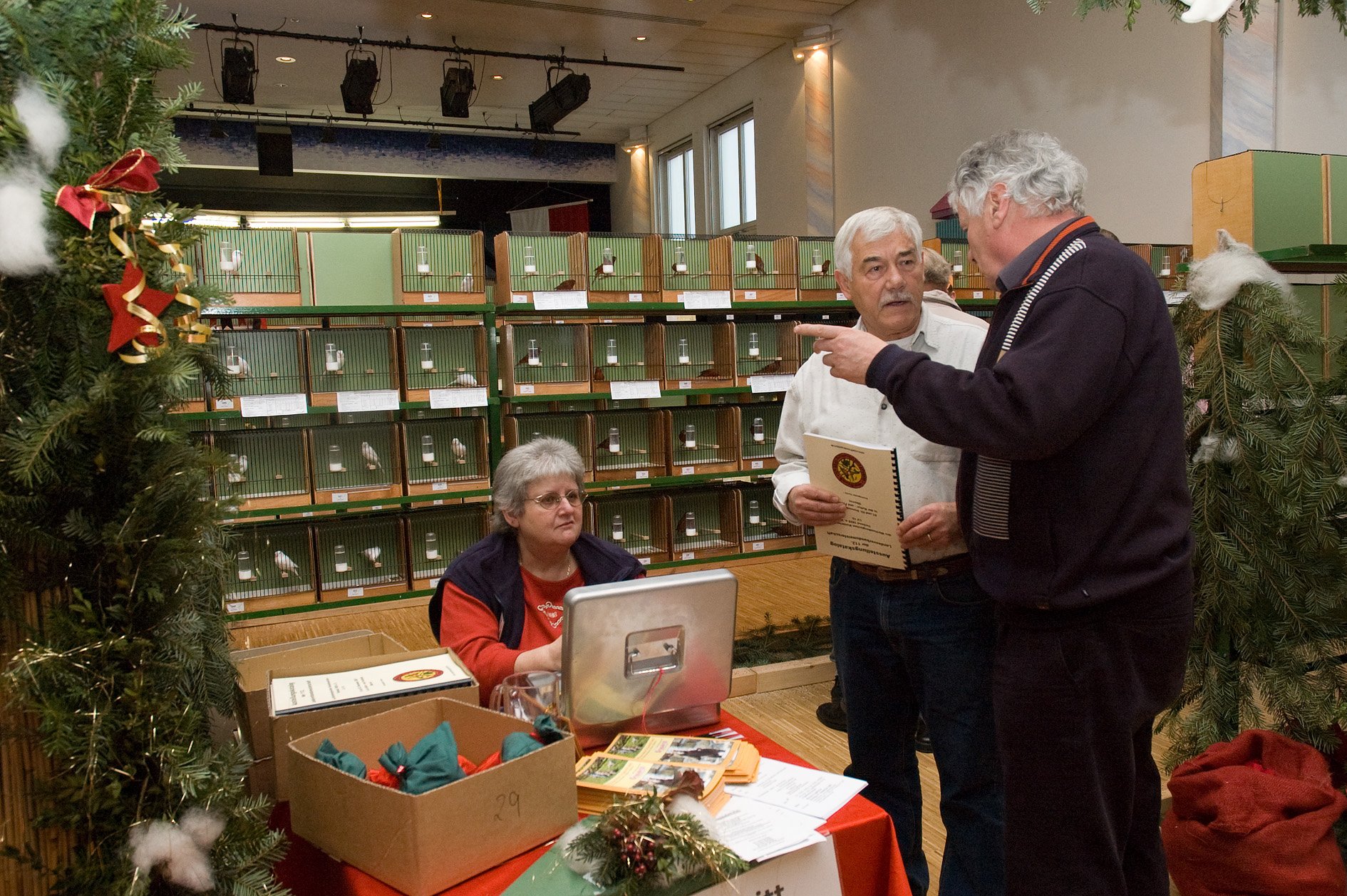 179_Presse_2007 Landesmeisterschaft der württembergischen Kanarienzüchter in Oberrot