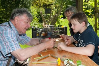 20150508_workshop_weidenpfeifchen_011
