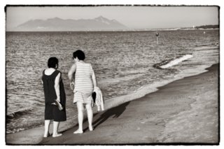 20100813_italien_strandspaziergang_078-bearb-bw