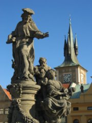 047_Prag_08112003