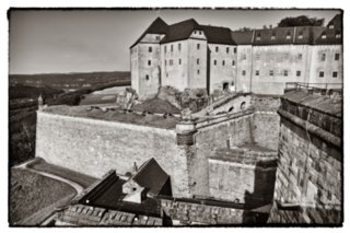20090827_171043-bearb-bw