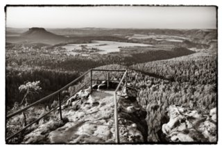 20090901_184713-bearb-bw