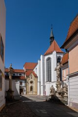 P1196828