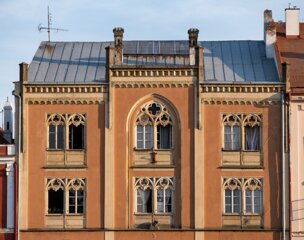 P1196946