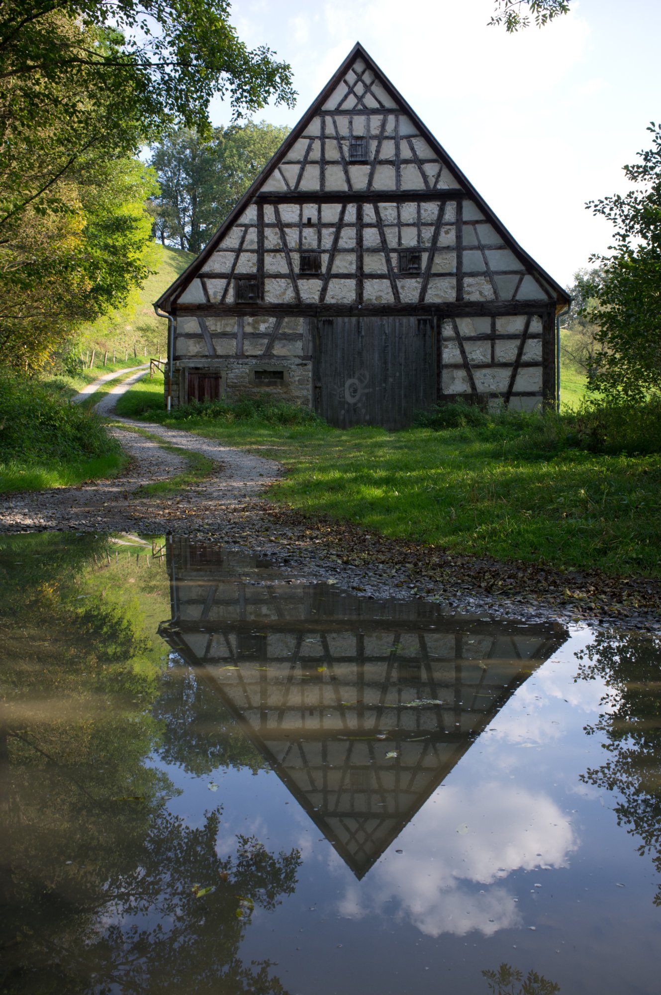Ehemalige Rappolder Mühle im Bühlertal Ehemalige Rappolder Mühle. Wanderung von Vellberg durch das Bühleral zur ehemaligen Rappolder Mühle und wieder zurück über die Stöckenburg nach Vellberg.