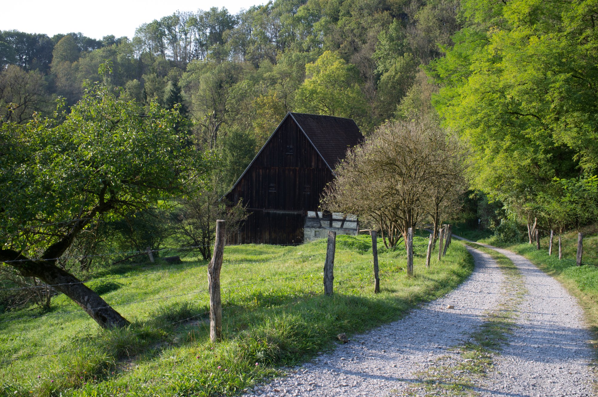 Ehemalige Rappolder Mühle im Bühlertal Ehemalige Rappolder Mühle. Im Bühlertal. Wanderung von Vellberg durch das Bühleral zur ehemaligen Rappolder Mühle und wieder zurück über die Stöckenburg nach Vellberg.
