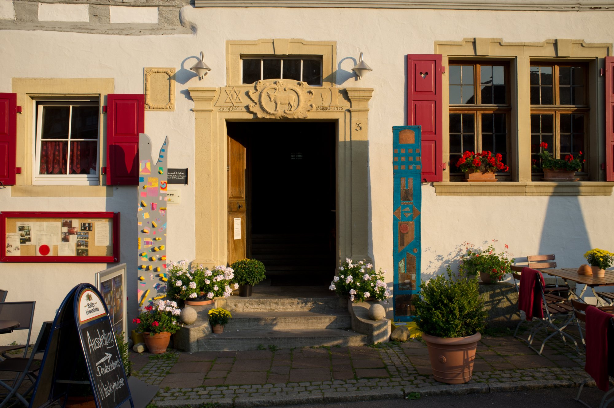 Vellberg Vellberg. Wanderung von Vellberg durch das Bühleral zur ehemaligen Rappolder Mühle und wieder zurück über die Stöckenburg nach Vellberg.