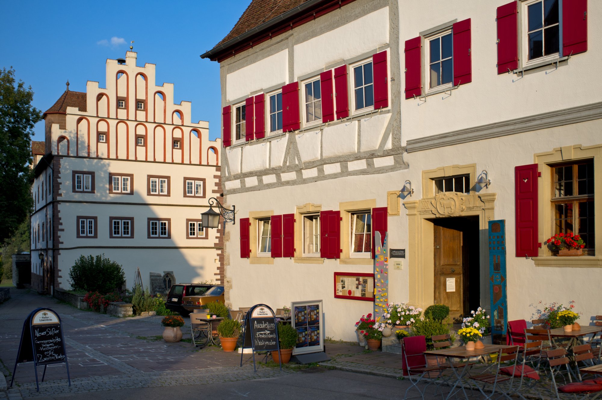 Vellberg Vellberg. Wanderung von Vellberg durch das Bühleral zur ehemaligen Rappolder Mühle und wieder zurück über die Stöckenburg nach Vellberg.