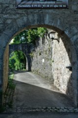 Wanderung zur Burgruine Leofels Wanderung von Dünsbach zur Burgruine Leofels und zum jüdischen Friedhof (bei Dünsbach). Zurück über Morstein nach Dünsbach. Burgruine Leofels.