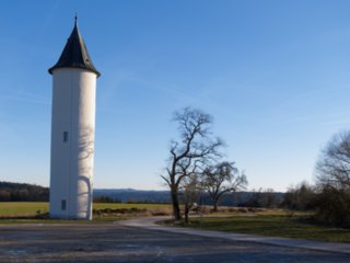 Oberrot Kornberg - Sittenhardt Spaziergang von Oberrot-Kornberg nach Sittenhardt. Wasserturm auf dem Kornberg.