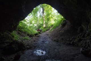Hohlenstein, Bährenhöhle Wanderung mit Route: Setzingen - Lonetal m. Bocksteinhöhle (nur Andreas, da zu steiler Aufstieg ohne Stecken), Hohlenstein - Lindenau (Tee-Kuchen-Bier-Pause) -...